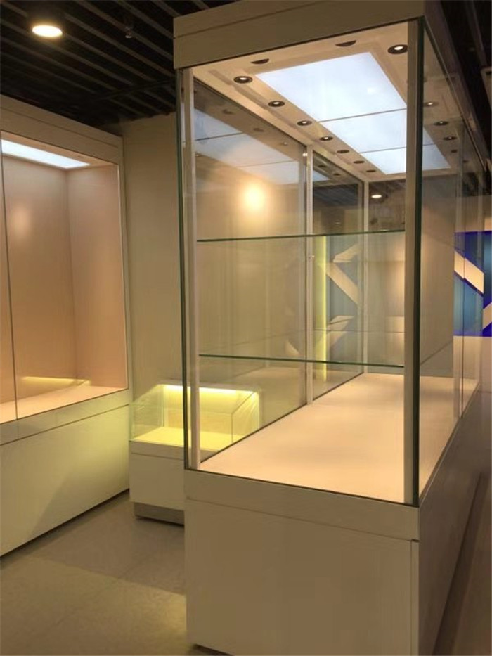 沿墙通柜-陈列展柜-书画文物展柜-北京凌智展览展示有限公司