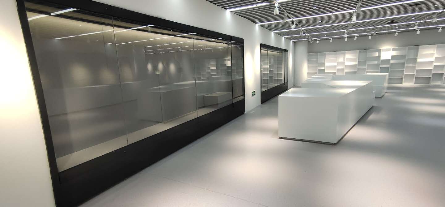 龛柜-全景独立柜-嵌入式展柜-顶升式桌柜-俯视柜-北京凌智展览展示